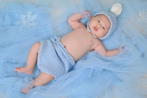 桂林宝宝几个月可以吃饭